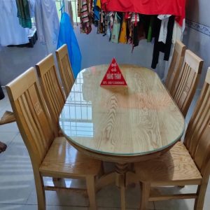 bàn ăn gỗ sồi ô van 6 ghê mặt liền