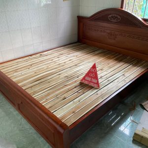 Giường gỗ hương đỏ 1m6