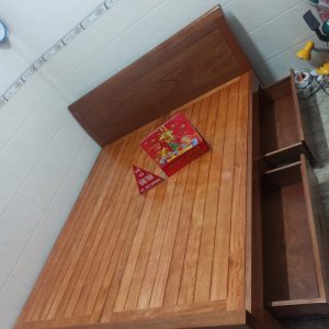 Giường gỗ xoan đào lào ngăn kéo dát phản 1m6