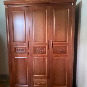 tủ áo gỗ xoan đào là xu